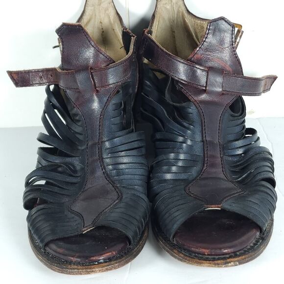 FREEBIRD BY STEVEN Women's Arrow US9 Black Distressed Leather Strappy Sandals - Picture 5 of 16